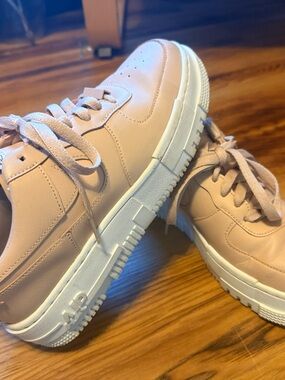Nike Air Force 1
Women’s Blush Pink Platform Sneakers